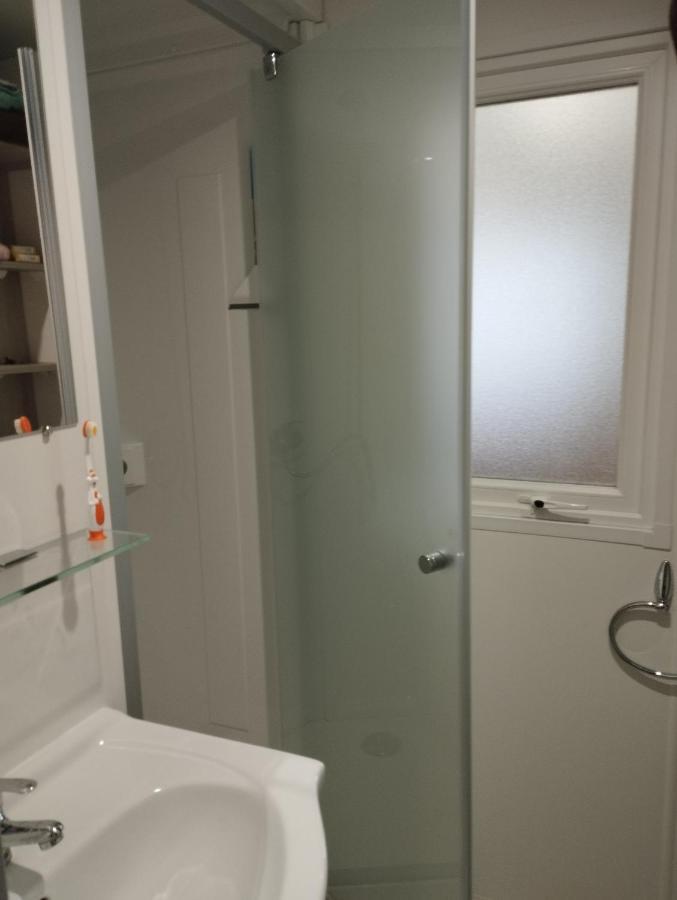Mobil-Home Tout Confort A 300M De L'Ocean Saint-Brévin-les-Pins Ngoại thất bức ảnh