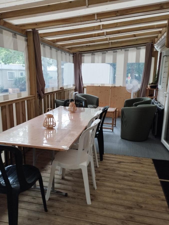 Mobil-Home Tout Confort A 300M De L'Ocean Saint-Brévin-les-Pins Ngoại thất bức ảnh