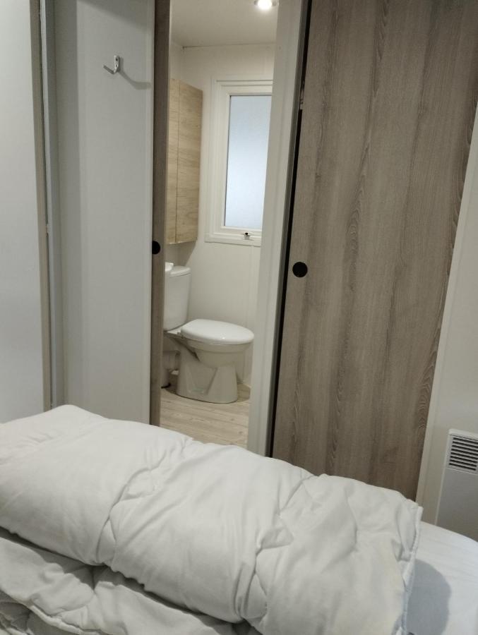 Mobil-Home Tout Confort A 300M De L'Ocean Saint-Brévin-les-Pins Ngoại thất bức ảnh